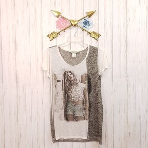 Roberta Puccini Y2K Girl Graphic Tee w Lace Back